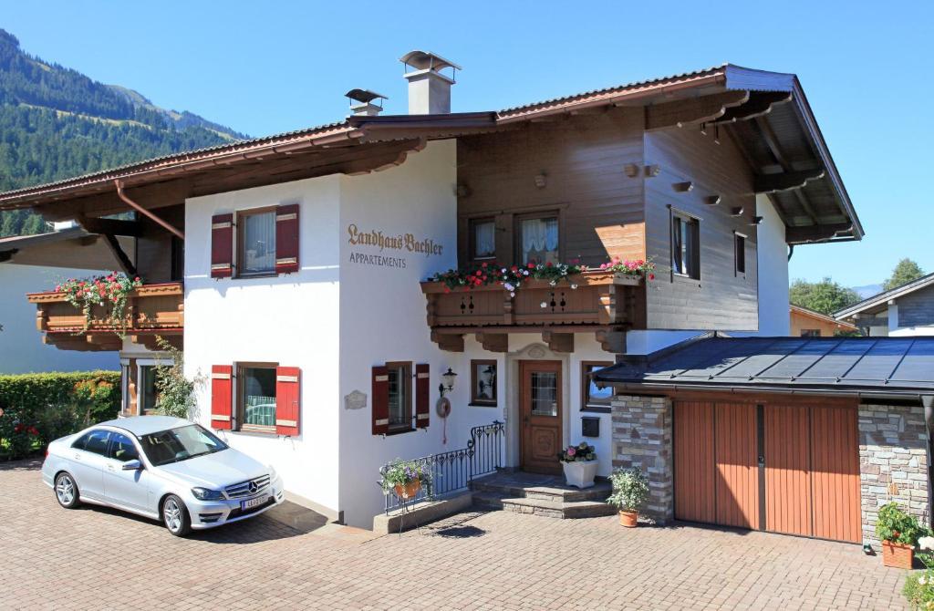 Landhaus Bachler Appartement Brixen im Thale Kamer foto